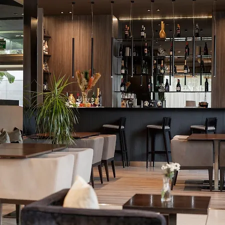 ホテル アッティカ 21 マル 4*