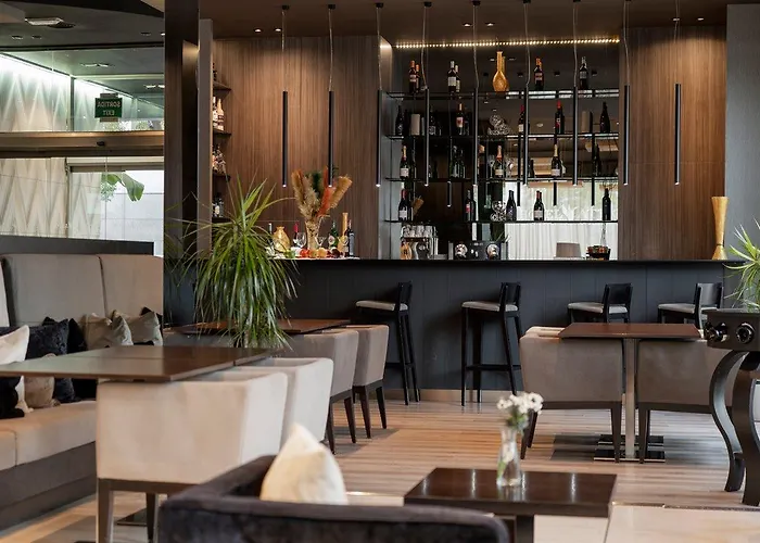 Hotel Attica 21 Mar 4*