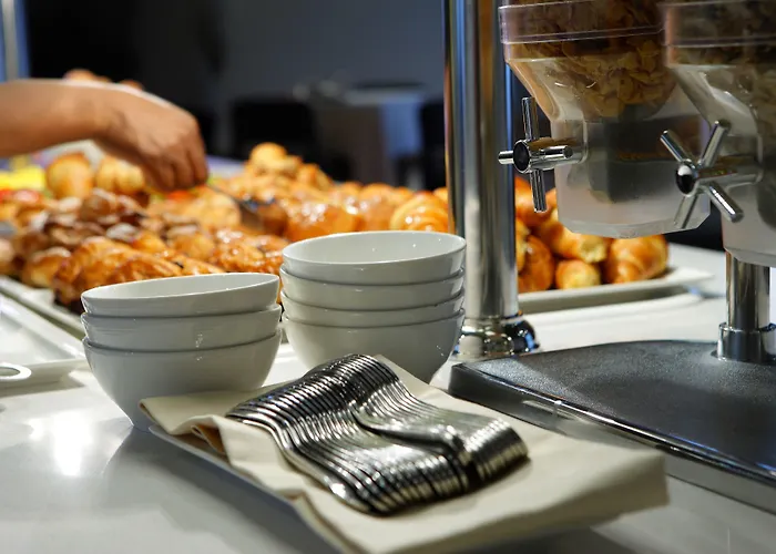 Attica 21 Mar 4* Barcelona